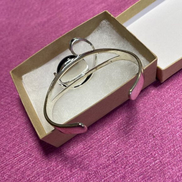 Pink Stone Metal Wrist Bracelet - Picture 6 of 6